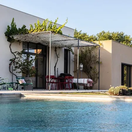 Villa Belle Contemporaine Au Calme Au Milieu Des Chenes Truffiers En Drome Provencale *