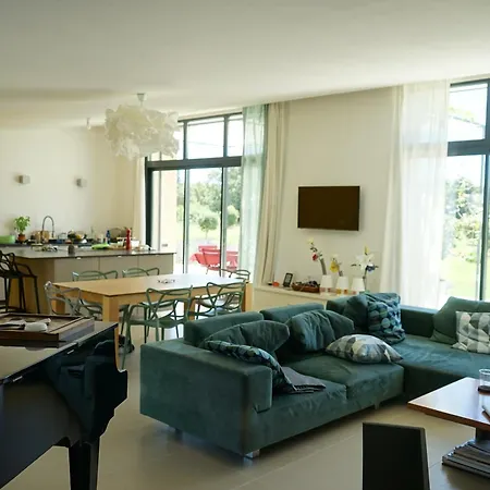 Villa Belle Contemporaine Au Calme Au Milieu Des Chenes Truffiers En Drome Provencale Visan